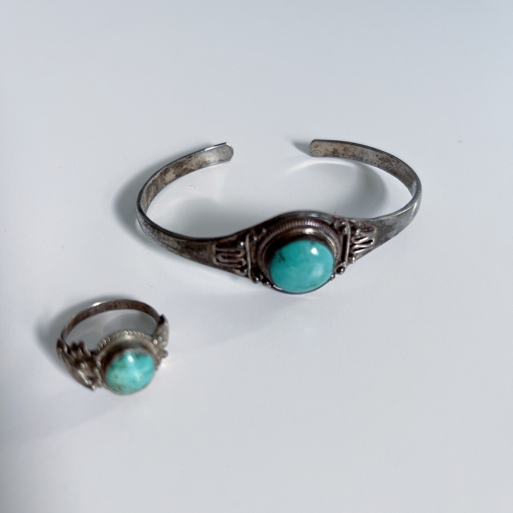 Vintage Navajo Handmade 
Silver with Turquoise Bracelet and Ring Set